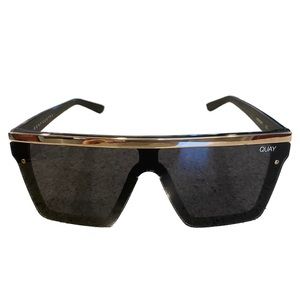 Quay Hindsight 125 Black & Gold